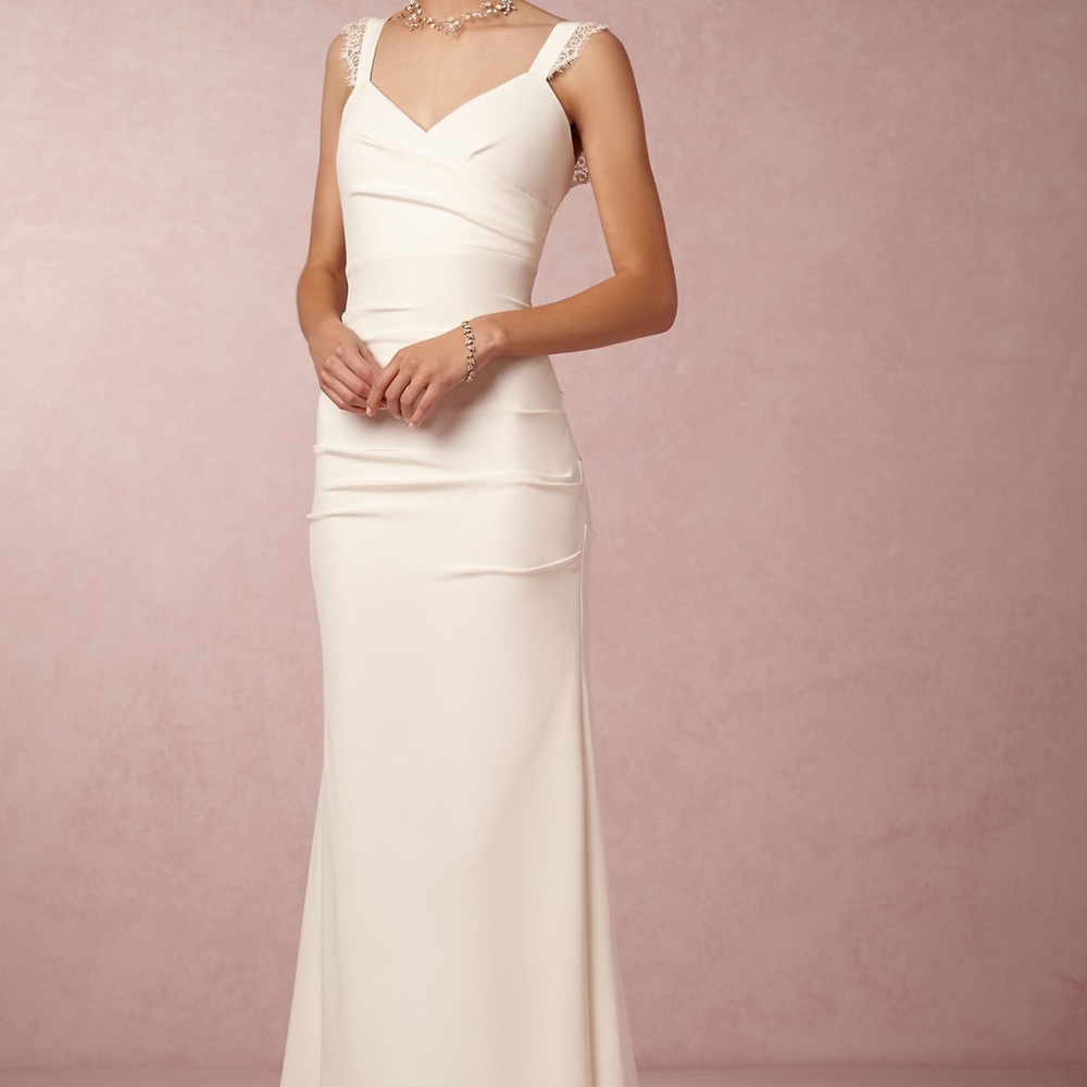 Nicole Miller Alexis Wedding Dress in Ivory
